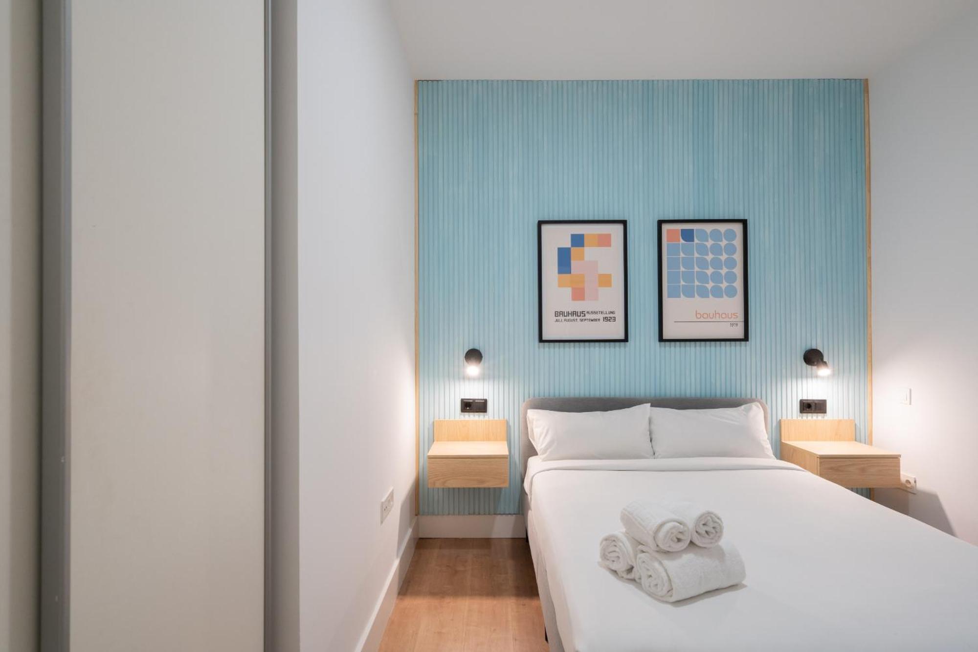 Apartamentos Reformados En Metro Pacifico Alquiler Temporal Madrid Ngoại thất bức ảnh